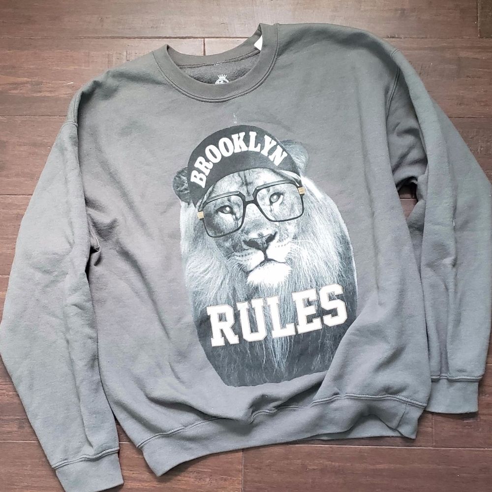 Men's Large Sweatshirt